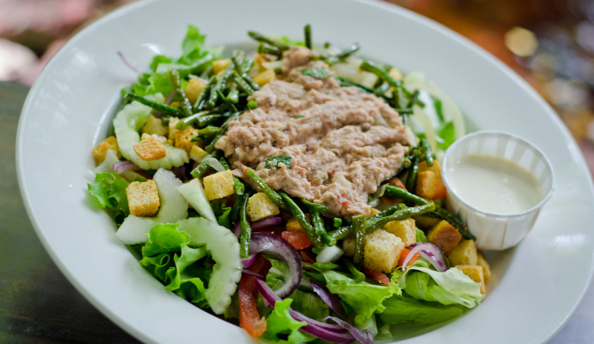 SALADE MET TONIJN